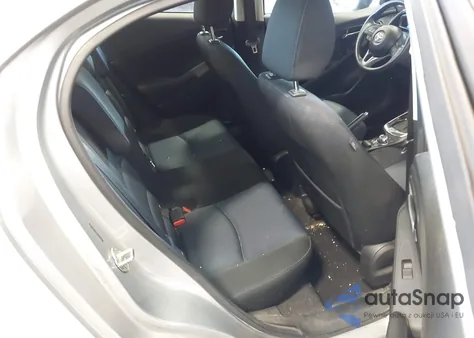 2017 Toyota Yaris Ia z USA, uszkodzony, nr VIN 3MYDLBYV9HY172325